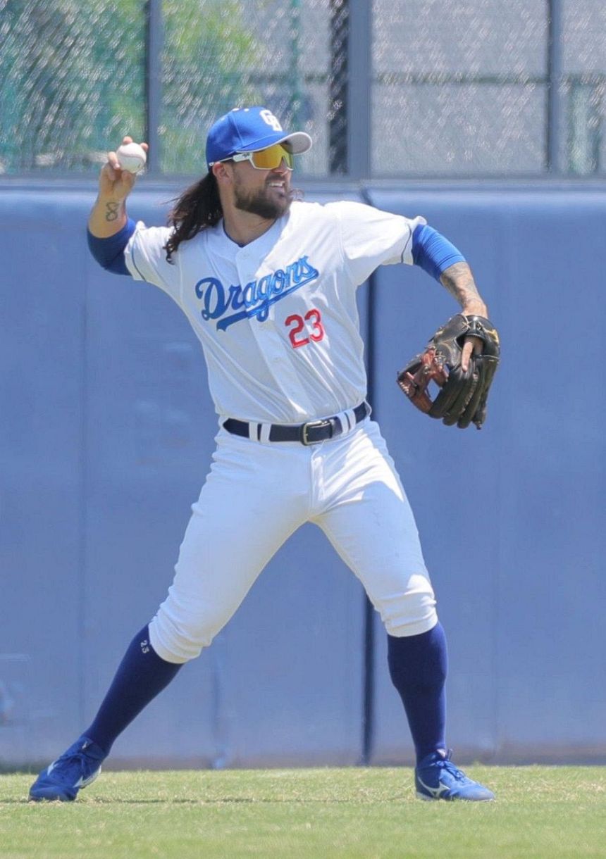 中日2軍】チェイビス「6番・三塁」で先発出場、来日3試合目の実戦で