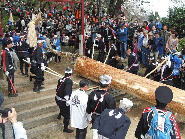 しなのＱ＆Ａ＞ 御柱祭、諏訪大社以外にもあるの？：中日新聞Web