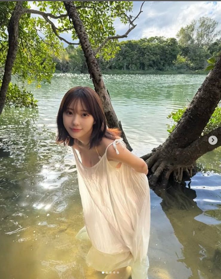 ◇田中美久 神々しい『前かがみ』オフショット【写真】：中日スポーツ
