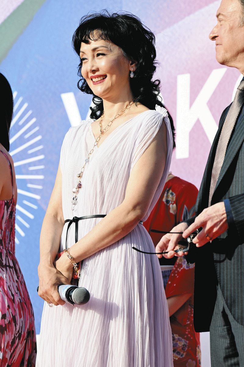 ◇窪塚洋介、陣内孝則、南果歩、田中麗奈…豪華ゲストがレッド