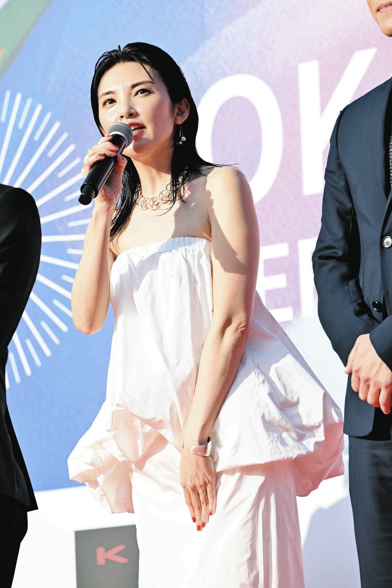 ◇窪塚洋介、陣内孝則、南果歩、田中麗奈…豪華ゲストがレッド