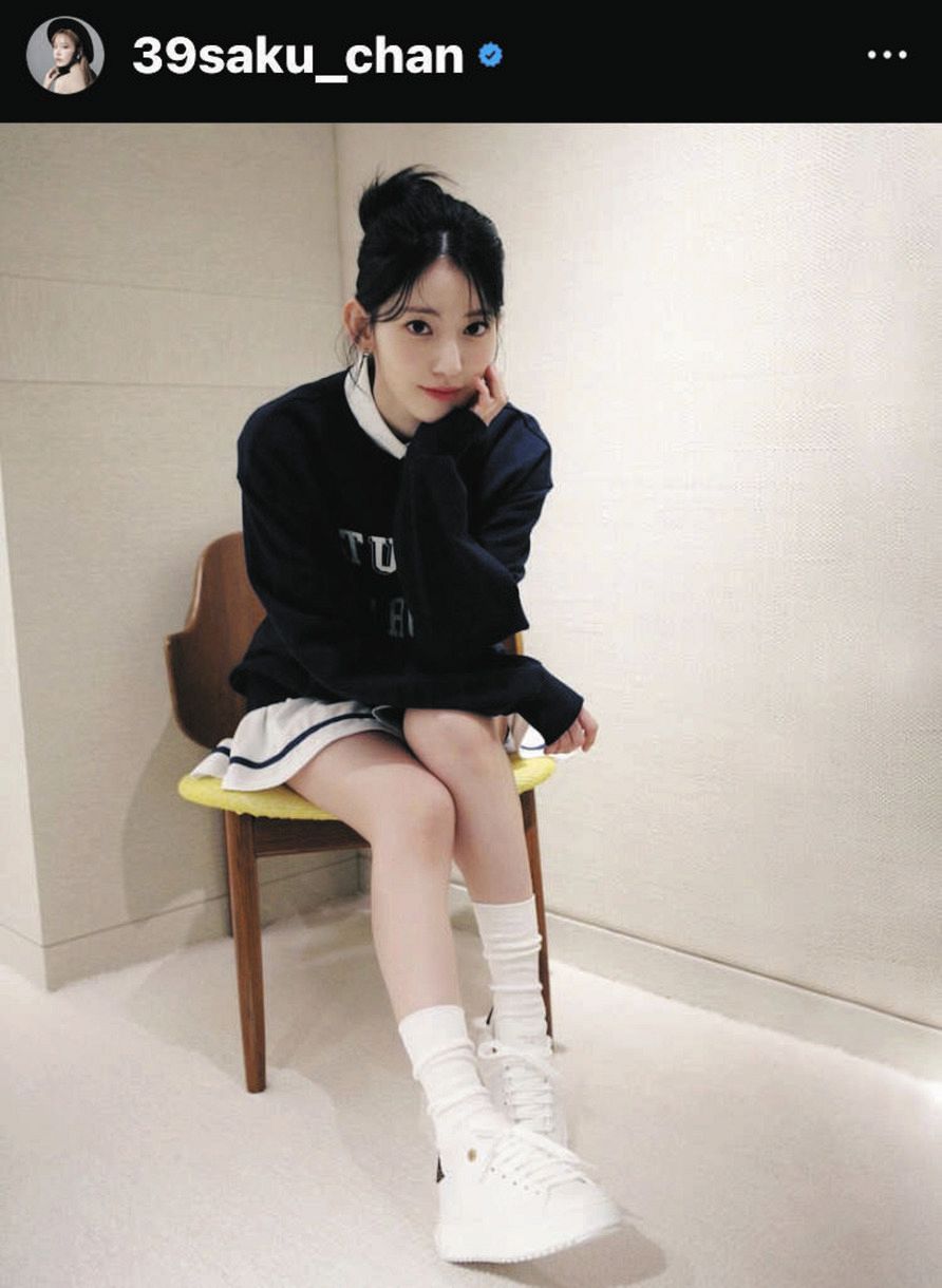 宮脇 写真】宮脇咲良、ヴィトンのミニスカコーデ：中日スポーツ・東京中日スポーツ
