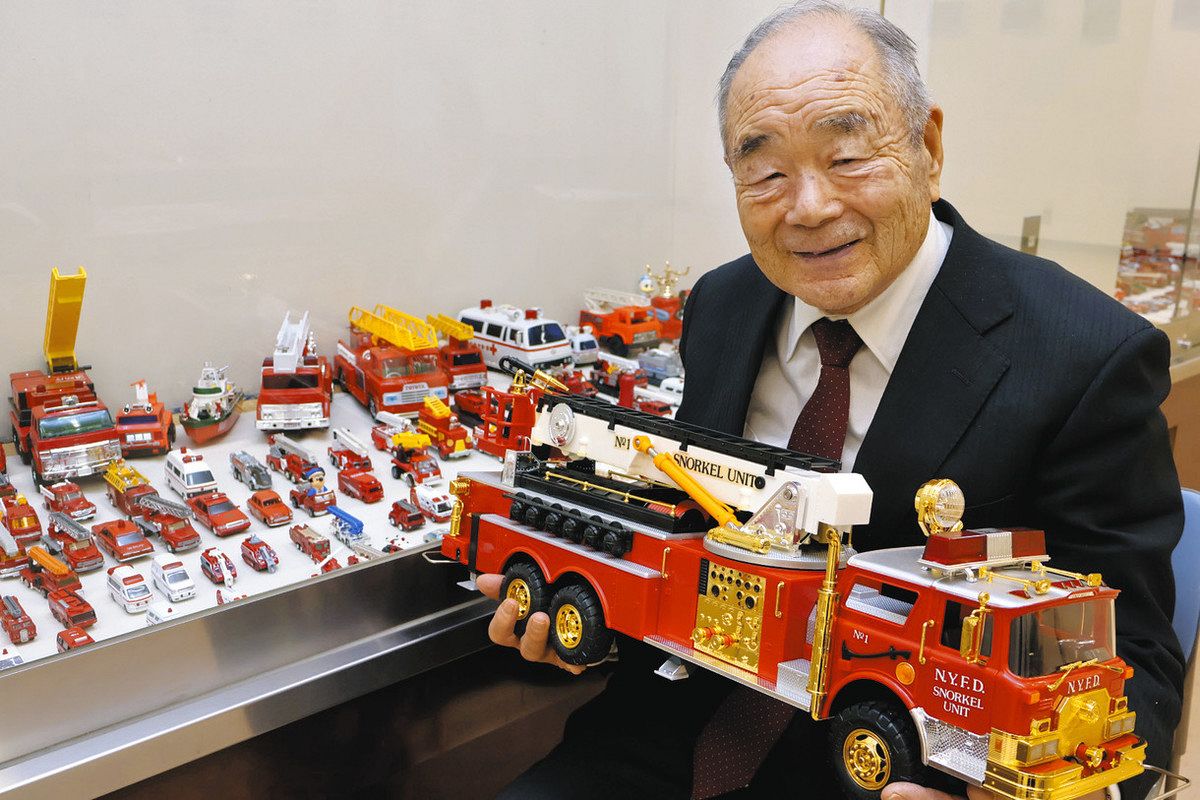 30年かけて収集した1000台超の消防ミニカーを展示 元一宮消防署