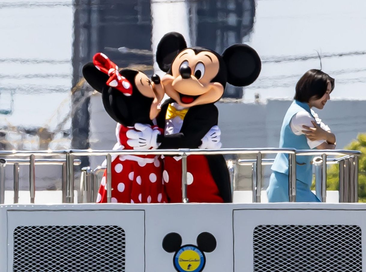 動画・写真特集】みんなでジャンボリミッキー！ 愛知・蒲郡の海みなと