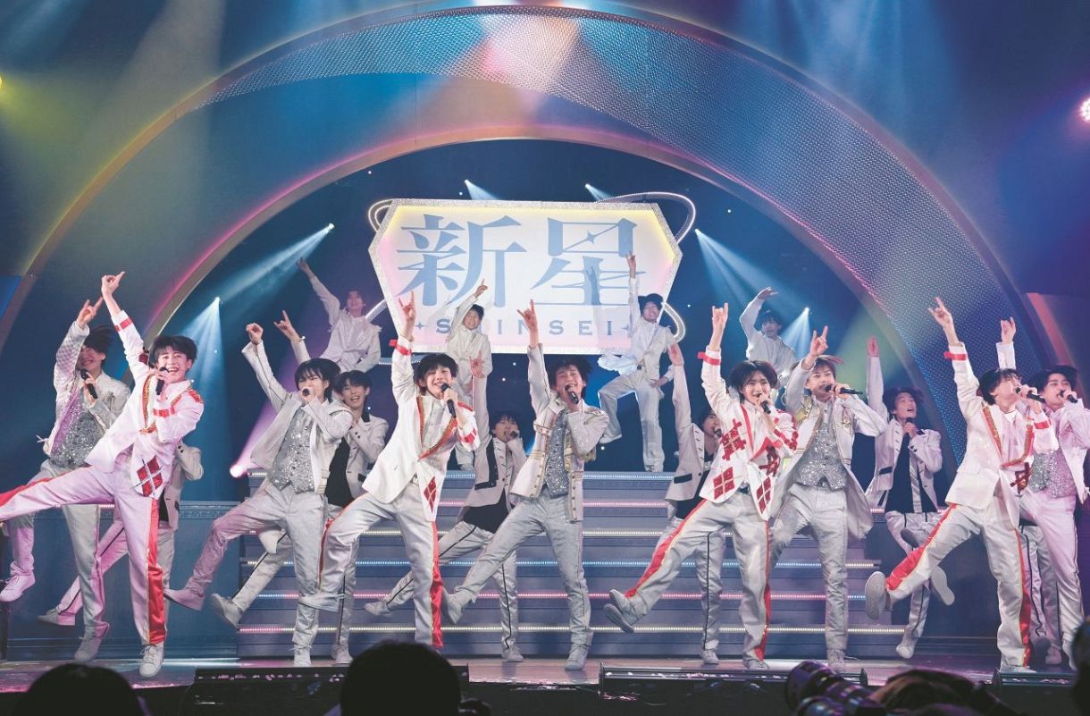 大先輩「少年隊」のDNA”注入”！ STARTOのフレッシュなジュニア27人が