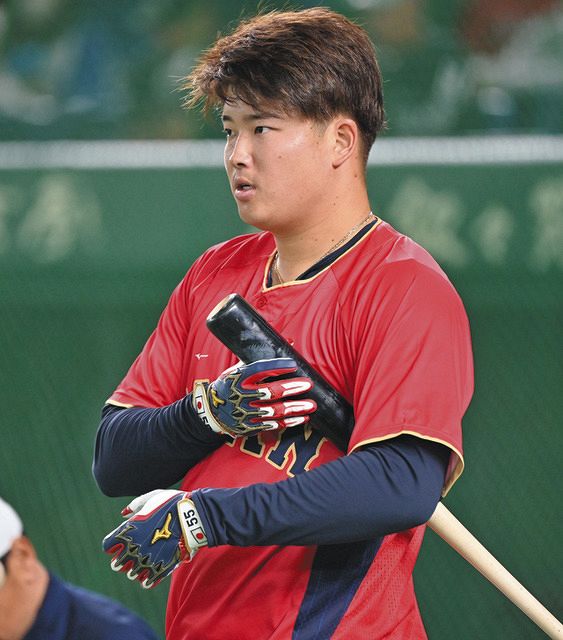 侍ジャパン初戦 試合前の円陣声出しは村上宗隆 気合たっぷりに号令