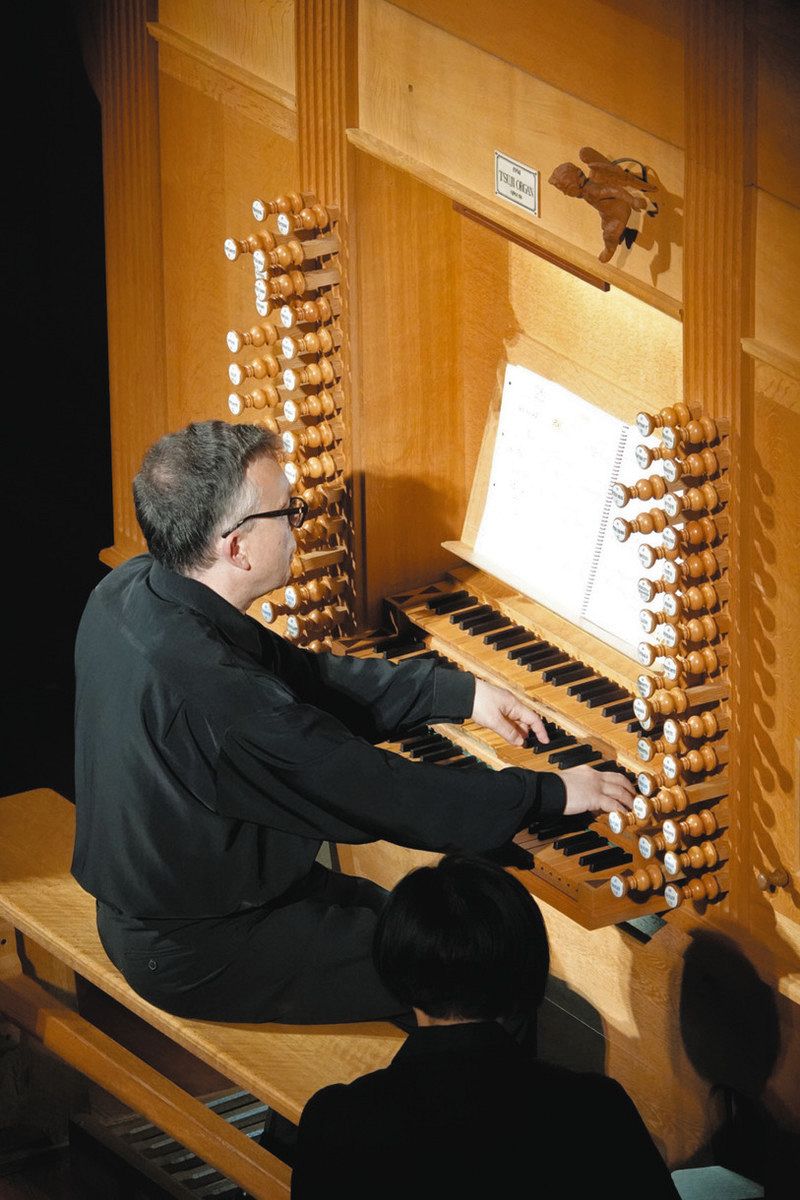 パイプオルガン、降り注ぐ響き 岐阜でフランスの演奏家がリサイタル