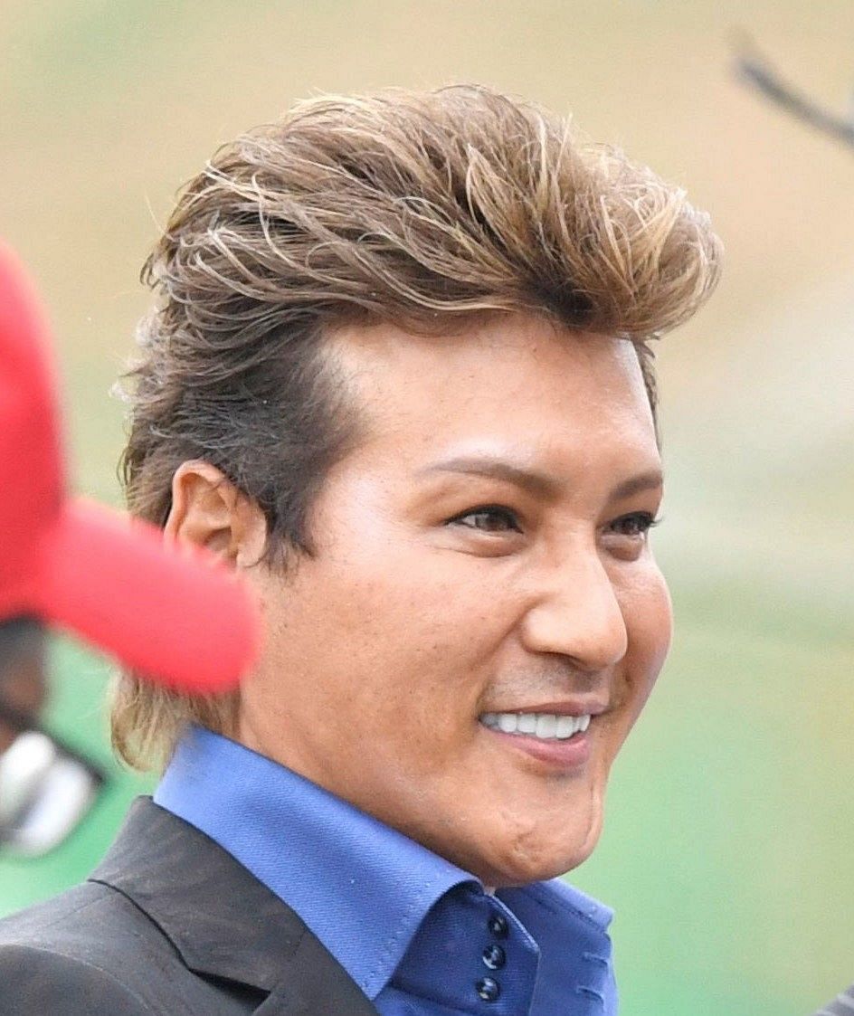 新庄剛志さん このデザインよくない 迷彩コーデ披露に スーパースター ツーさんカッコ良すぎ 中日スポーツ 東京中日スポーツ 新庄剛志さん このデザインよくない 迷彩コーデ披露に スーパースター ツーさんカッコ良すぎ 中日スポーツ 東京中日スポーツ