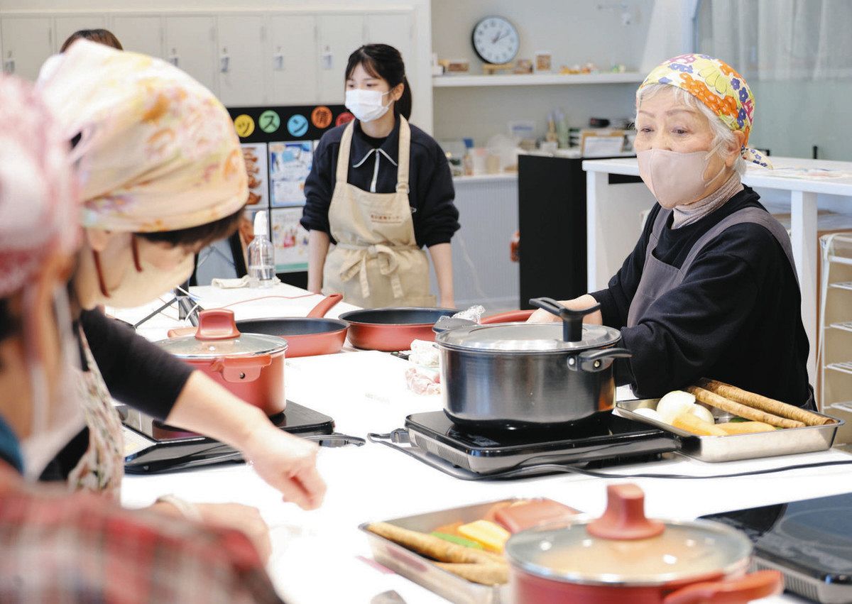 あの総菜の味 もう一度 「じゃ～ま」元店主・蠏さん料理教室 地震で