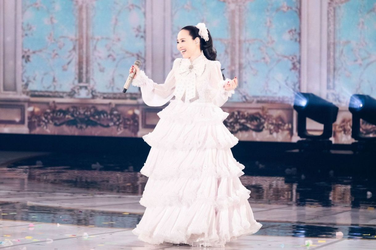 紅白歌合戦】松田聖子「新しい年が笑顔と希望に満ちた輝かしい年になり