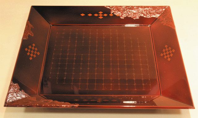 高岡漆器に秋の風情 上原さん「菊割 彩色」知事賞：北陸中日新聞Web