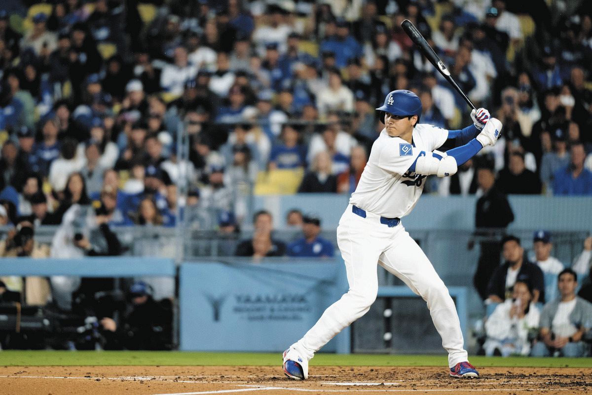 大谷翔平10 初勝利 同僚マンシーも脱帽！大谷翔平、1安打＆6イニング無失点初勝利、「多分