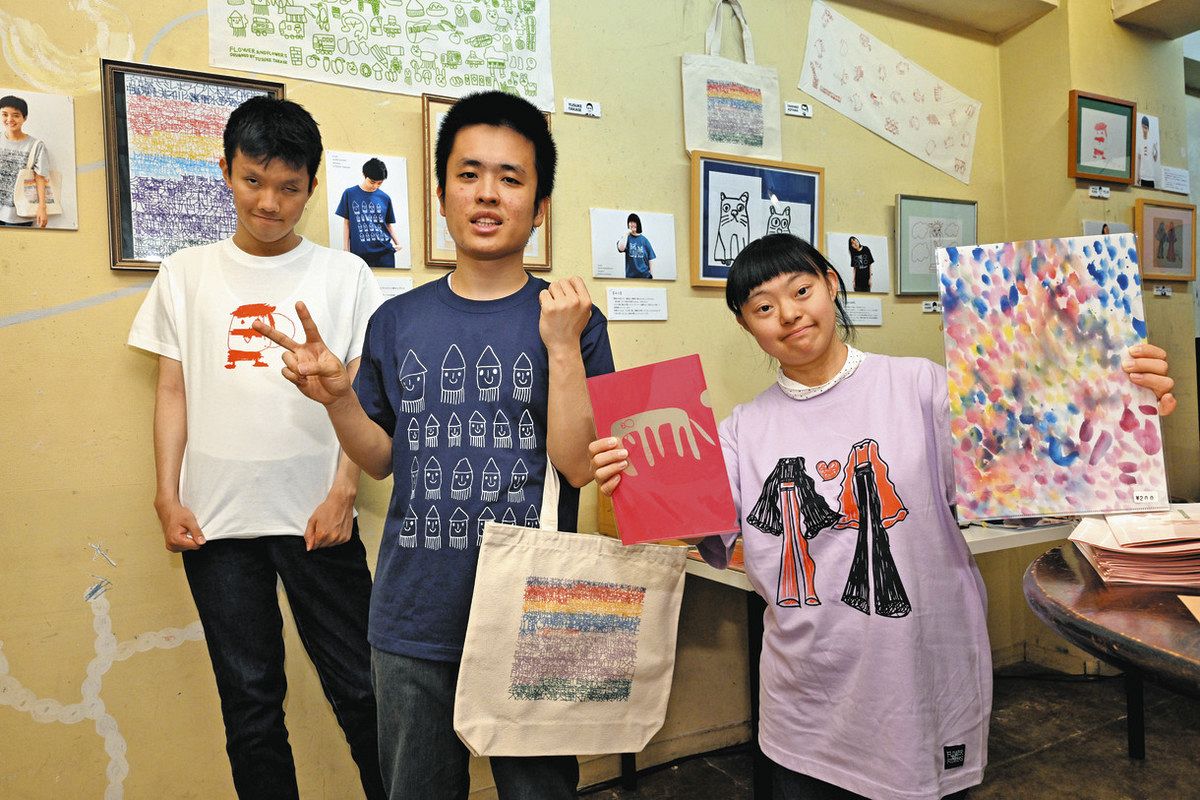 知的障害者が手がけたTシャツと原画の展示販売会 6月2日まで、名古屋で 