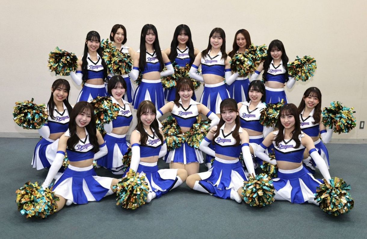 チアドラゴンズ2026、新ユニホームお披露目 「球団創設90周年に、勝利