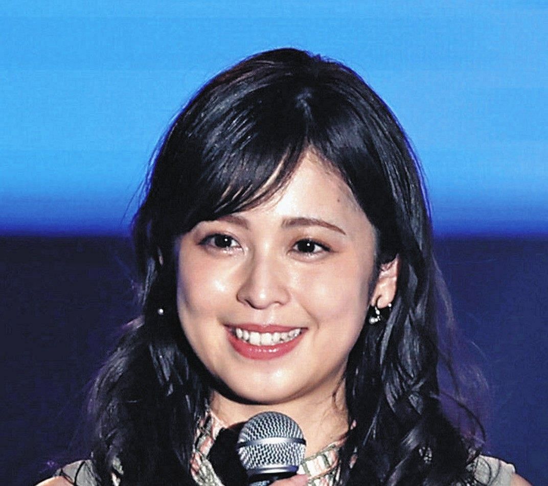 1月に妊娠公表の久慈暁子、『児童英語インストラクター』の資格取得を