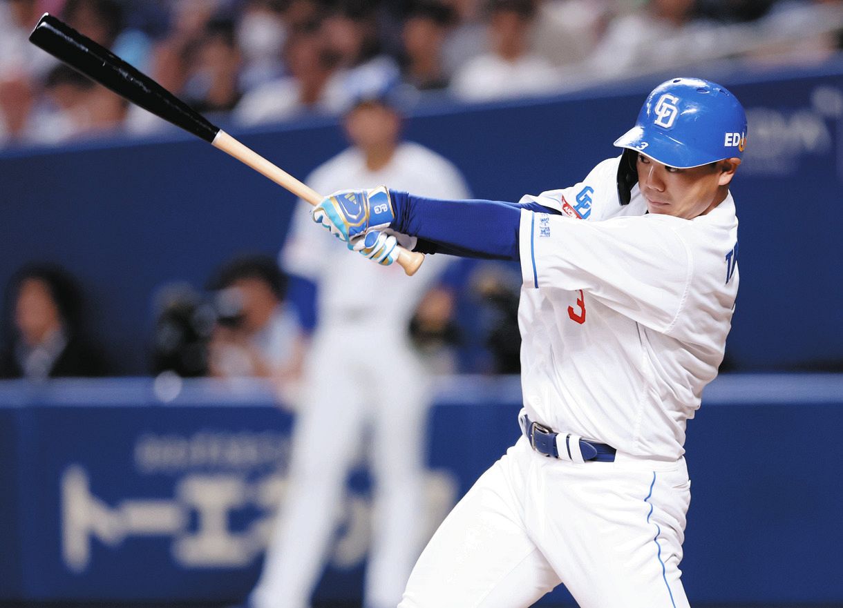 中日・高橋周平、「松木平の顔を見て『よかったな』と感じた」かわいい