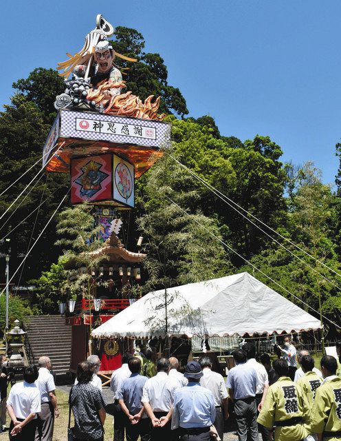 曳山巡る夜 来年こそは 飯田燈籠山祭り 高さ１６メートル１基を初展示 神事は実施 北陸中日新聞web