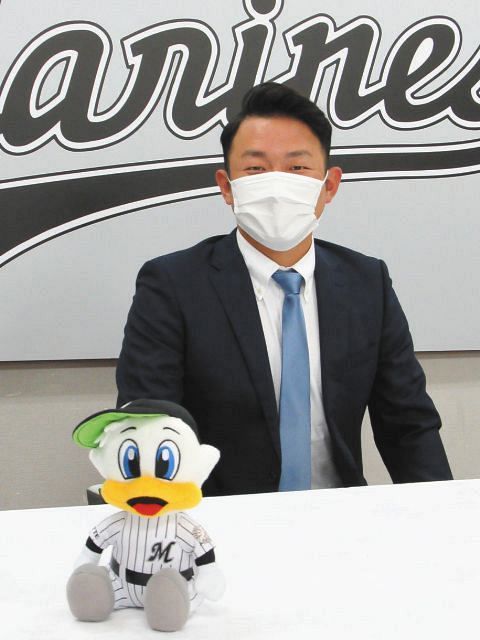 ロッテ契約更改スタート トップ切り江村が100万円減でサイン：中日