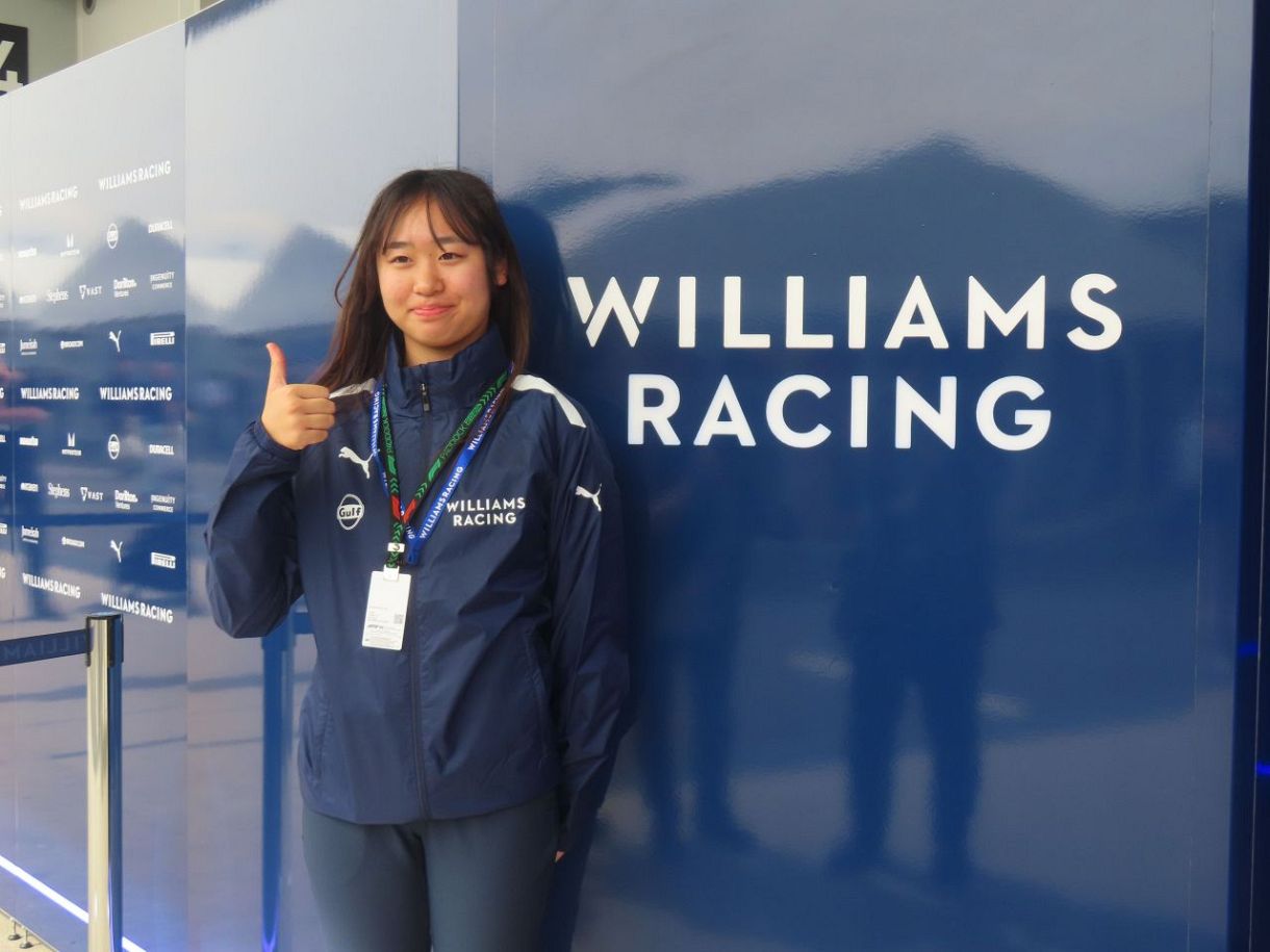 F1女性スタッフ F1】ウィリアムズのアカデミー入りした13歳女子カート選手、松井沙麗  のあこがれは話題沸騰中のJuju「尊敬する存在でしかない」：中日スポーツ・東京中日スポーツ