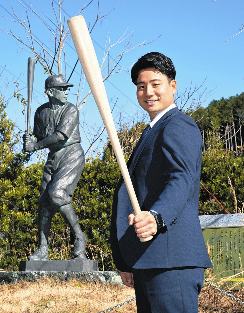 中日4位・石伊雄太、『尾鷲のレジェンド』初トリプルスリー達成の別当