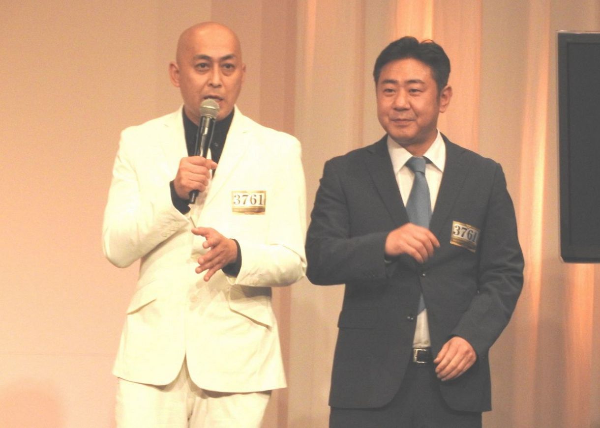日本ハム】「コ～ンニ～チハ～」M-1王者の錦鯉・長谷川雅紀が始球式 
