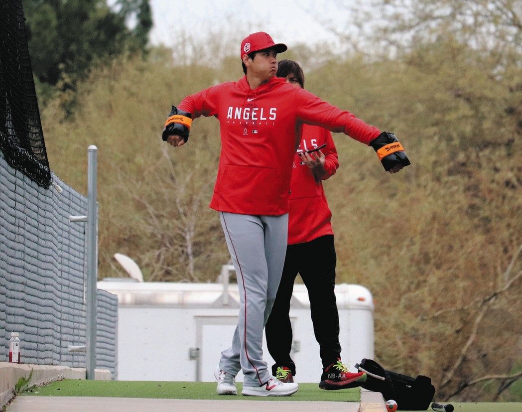 大谷翔平、朝から濃密トレ、この日も140メートル弾！侍合流へ最終調整 