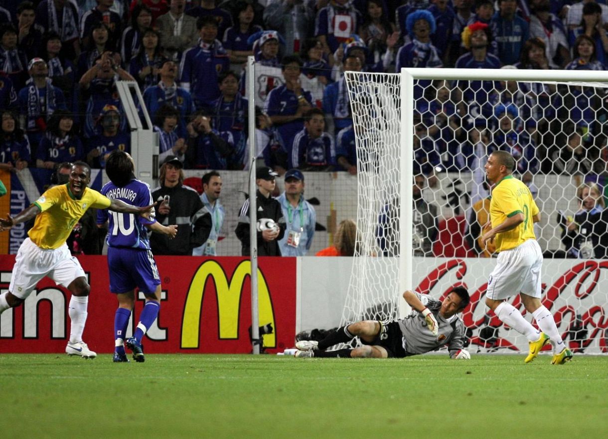 写真14カット】2006年W杯ドイツ大会 ブラジル戦を振り返る 玉田の鮮烈