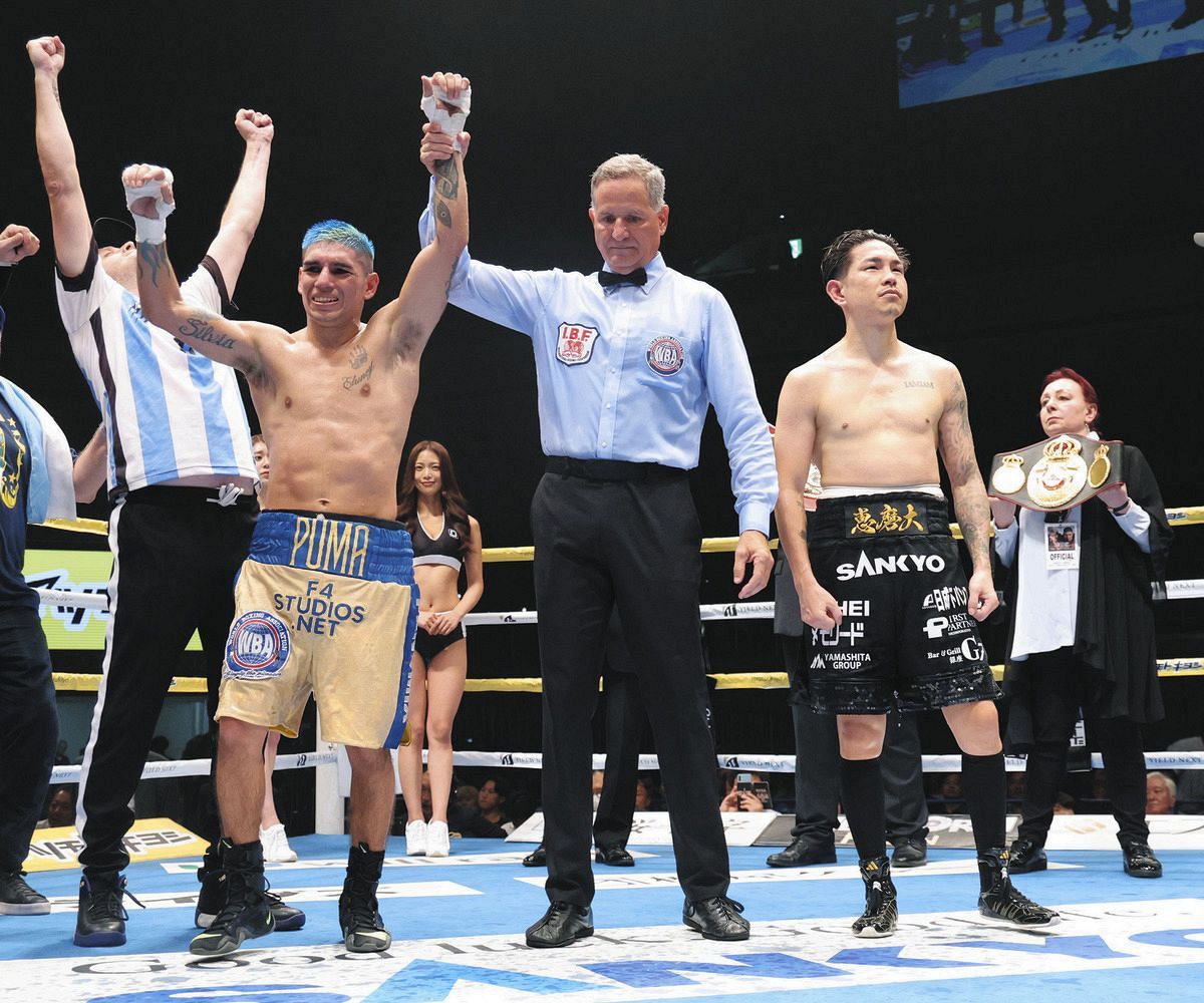 2団体統一WBA.WBC世界ミニマム級2団体統一チャンピオン、井岡一翔