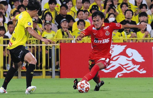 久保藤次郎が加入後初スタメン、途中交代「自分の中で残念な試合