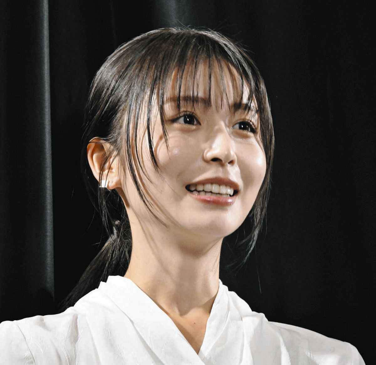 元欅坂46の27歳女優、穏やかな表情のロングドレス姿に称賛の声「世界一 