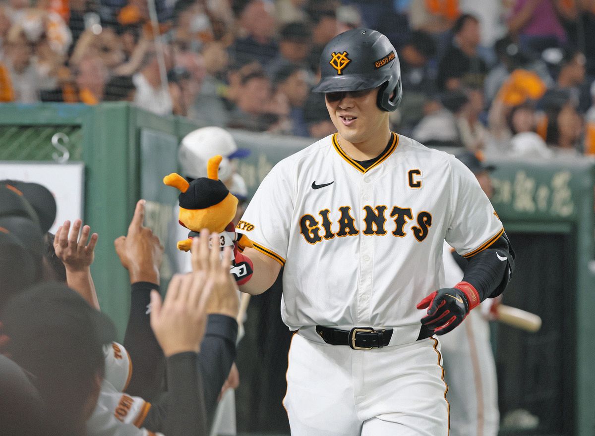 巨人、今季最多タイ１試合３発でヤクルト投手陣圧倒！ 50勝到達で貯金は「８」に：中日スポーツ・東京中日スポーツ