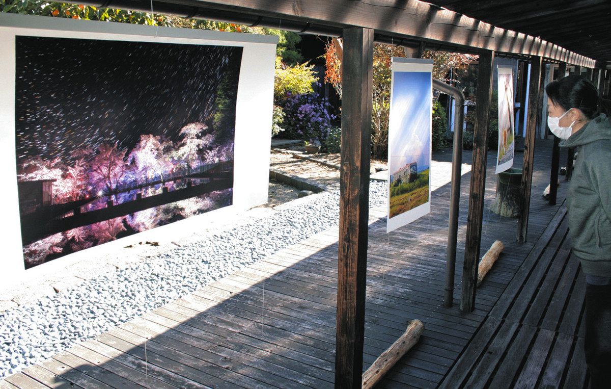 故郷大町への思い写す 俳優で観光大使の渡辺邦斗さん、市内2カ所で写真