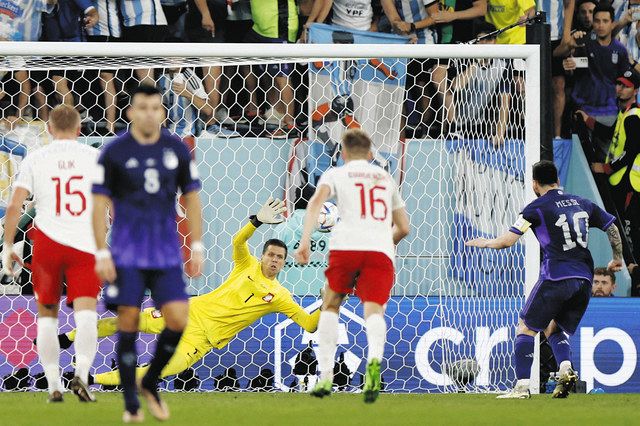 アルゼンチンが試合を支配 メッシＷ杯２２戦出場、マラドーナ超え：中日新聞Web