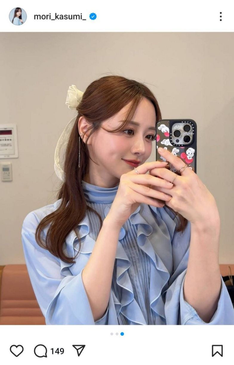 ◇森香澄、ハーフアップにしても可愛い…美脚【写真複数】：中日