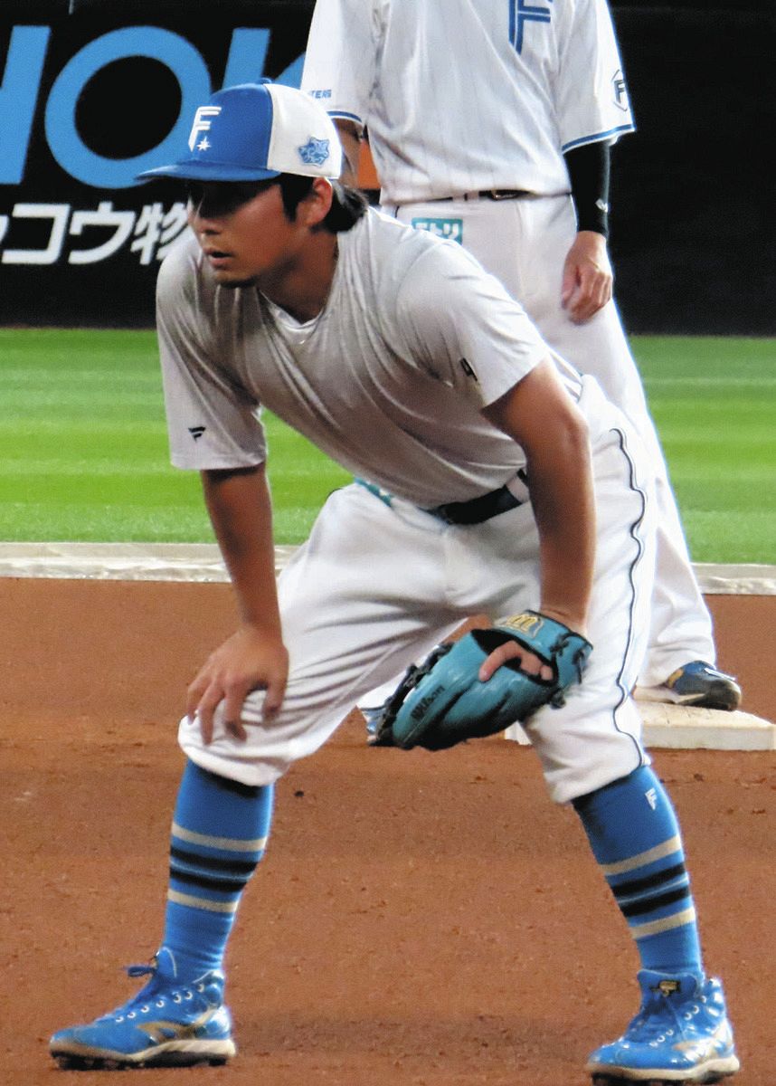 日本ハム・上川畑大悟、今季1軍初昇格で先制二塁打！ 一塁走者の五十