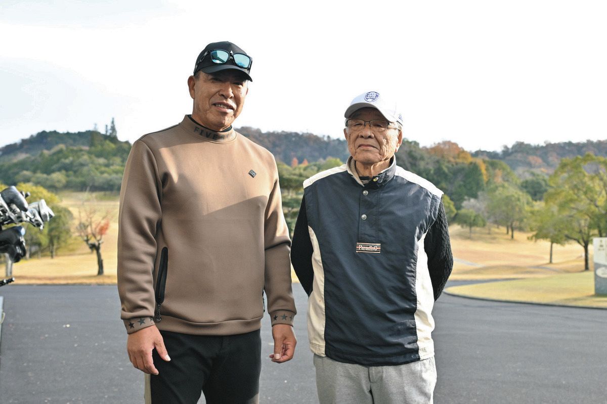 ◇中日・井上監督「本当にすごいよね」89歳『名古屋の父』と