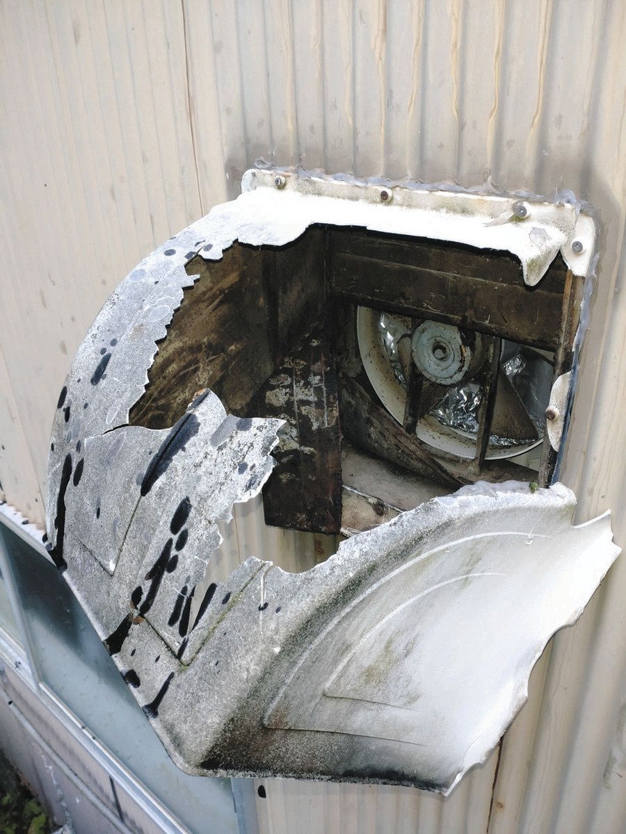 クマ 民家の換気扇壊す 小松・尾小屋の男性「迫力あって怖かった 