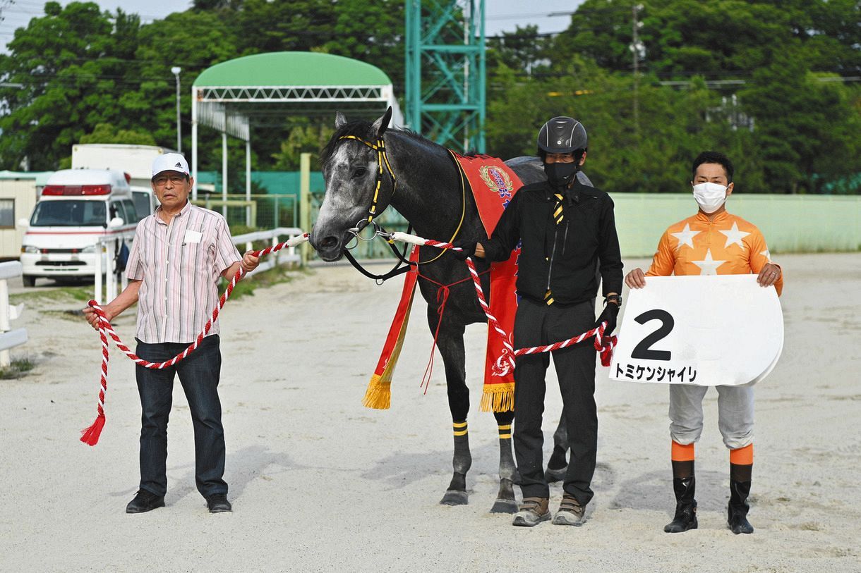 1番人気トミケンシャイリが逃げ切り2冠達成 名古屋転入後6連勝 東海ダービー 中日スポーツ 東京中日スポーツ