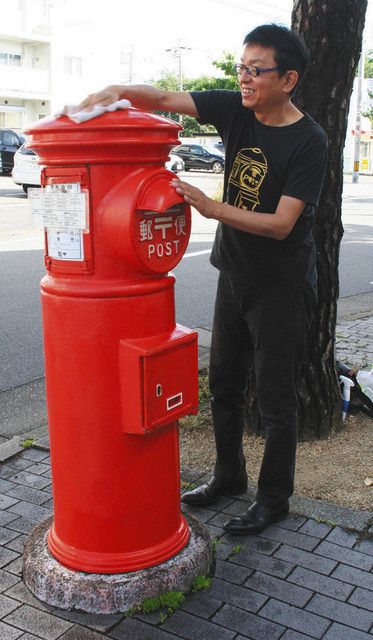 感謝の気持ちで丹念に磨く 写真家・庄司さん、人生支えた日泰寺参道の丸形ポスト：中日新聞Web