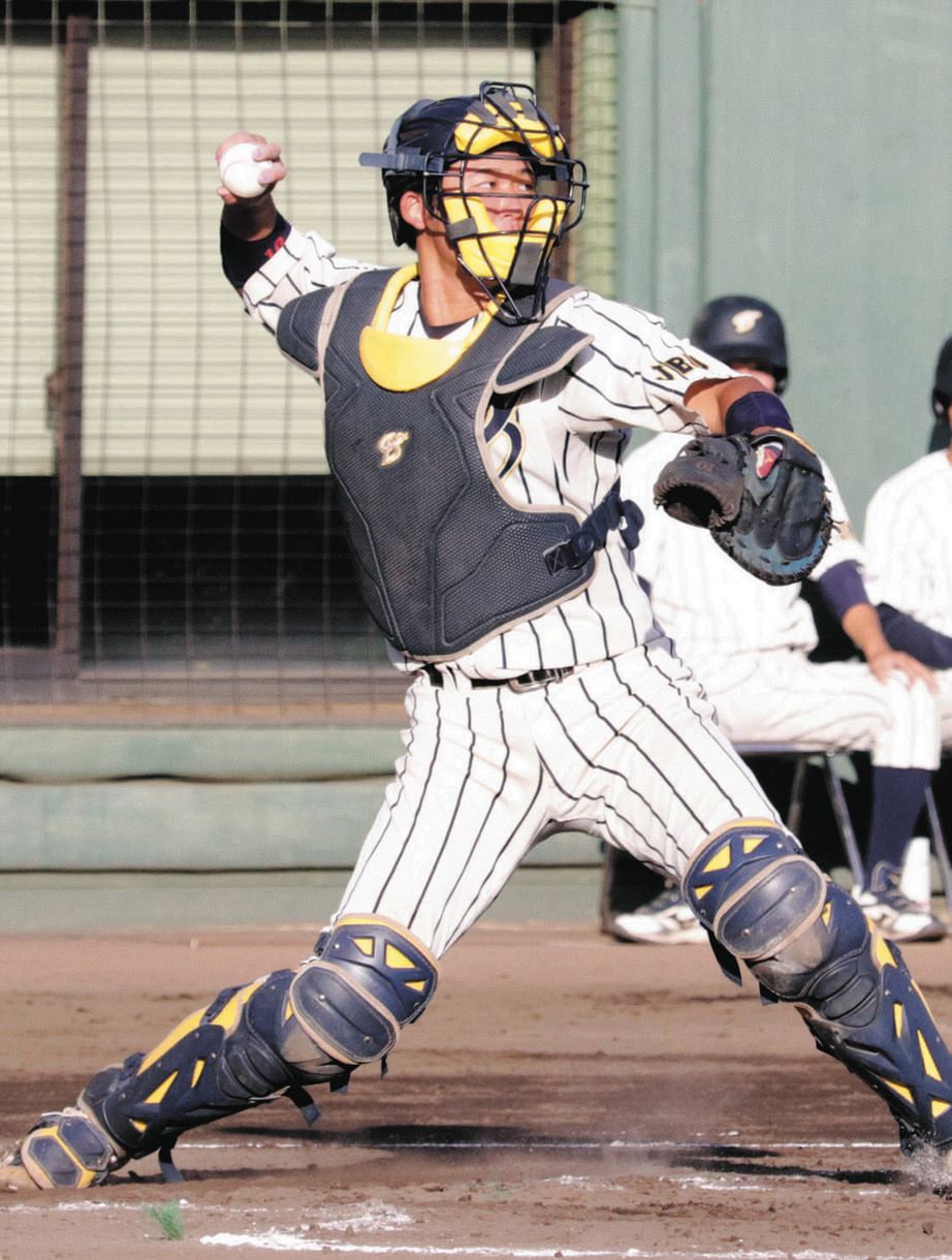 上武大の進藤勇也捕手