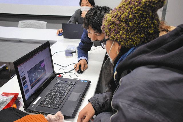 映像投影で地元の四季紹介 伊賀市若者会議 メンバー全員の個性を一つに 中日新聞web