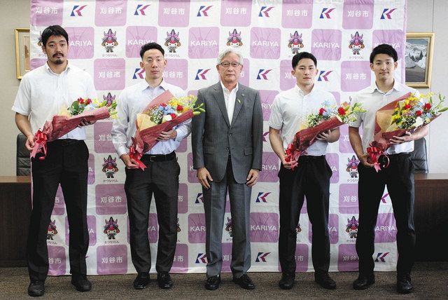 トヨタ車体4選手 刈谷市役所訪問 中日新聞web トヨタ車体4選手 刈谷市役所訪問 中日新聞web
