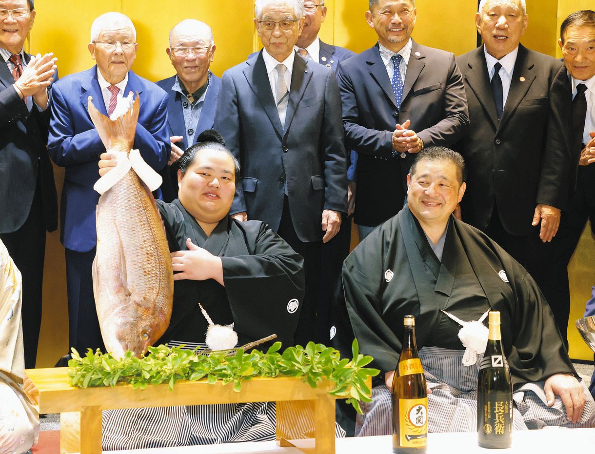 琴桜、豊昇龍はともに来場所綱とり挑戦へ 高田川審判部長が見解 同時