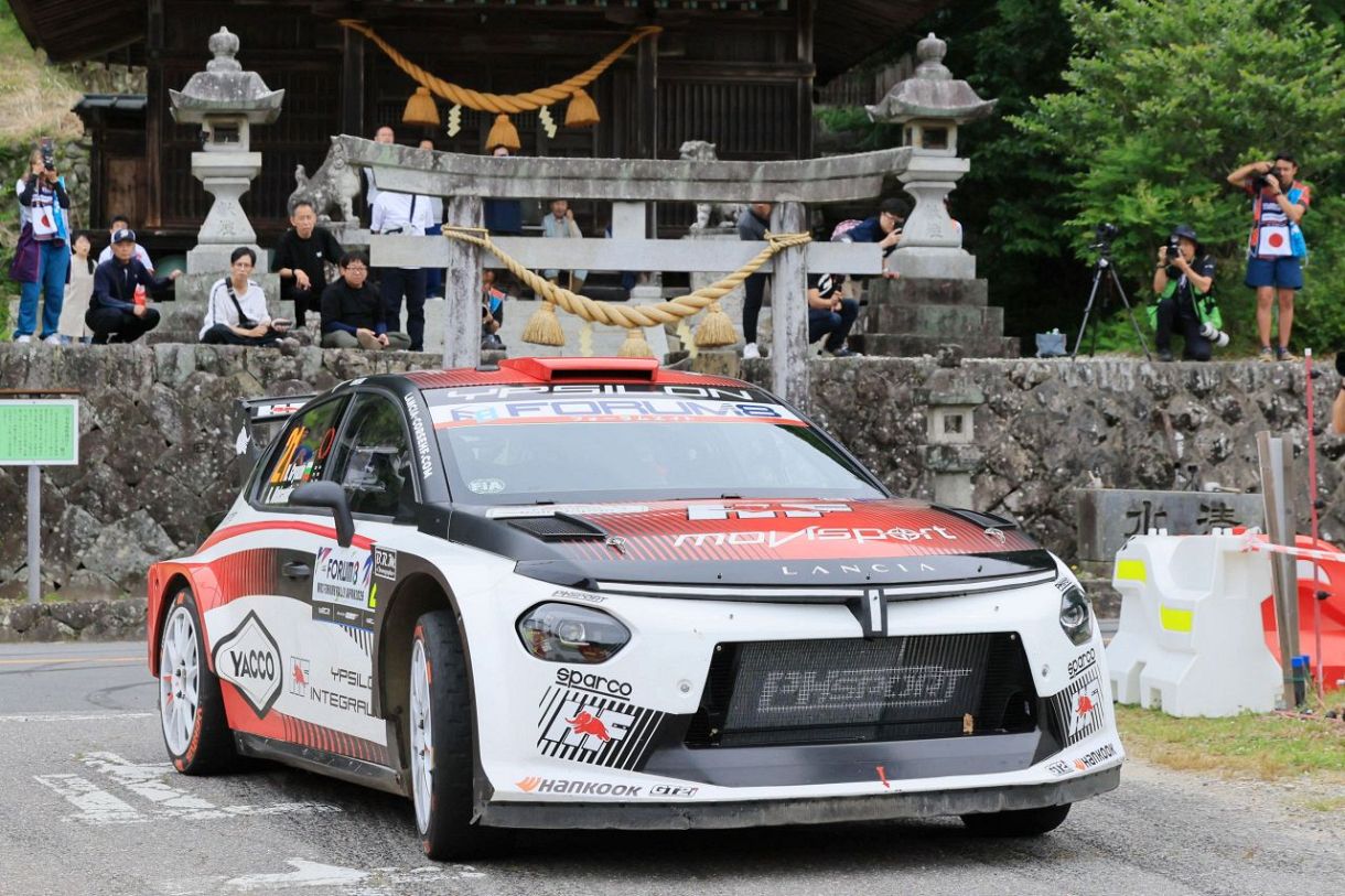 イワババーンホとランチャィア ラリージャパン】名門ランチアがWRC2部門で優勝 今季初Vのグリアジンは