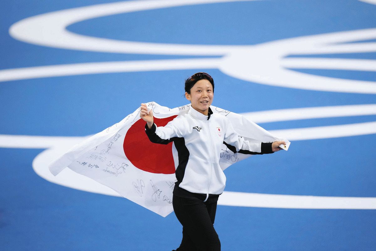 ◇高木美帆、笑顔さく裂！500メートルでも銅！【写真】：中日スポーツ