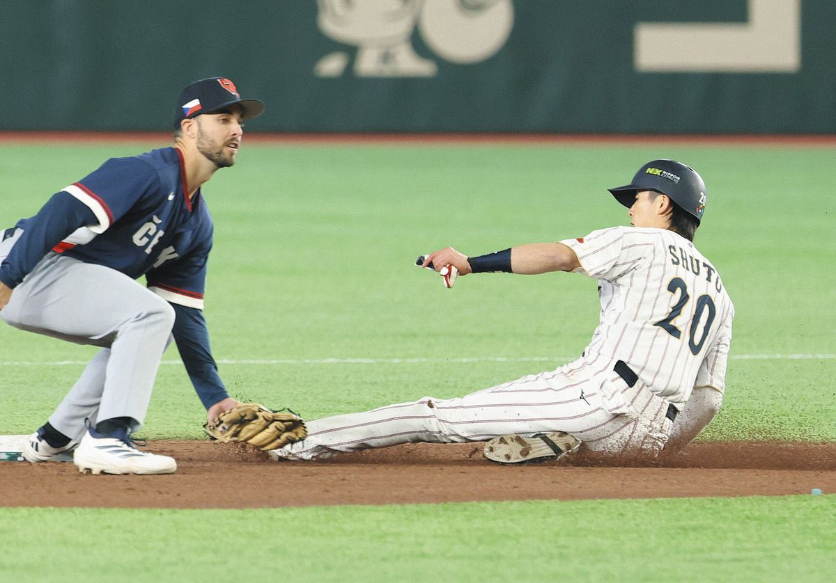 周東はっや」 侍ジャパン・周東佑京、遊撃正面の当たりを内野安打