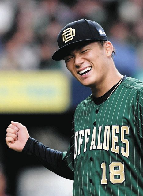 優勝記念　オリックス　山本由伸 ㊗️優勝✨オリックス・山本由伸が監督とまさかの2Sにチャレンジ