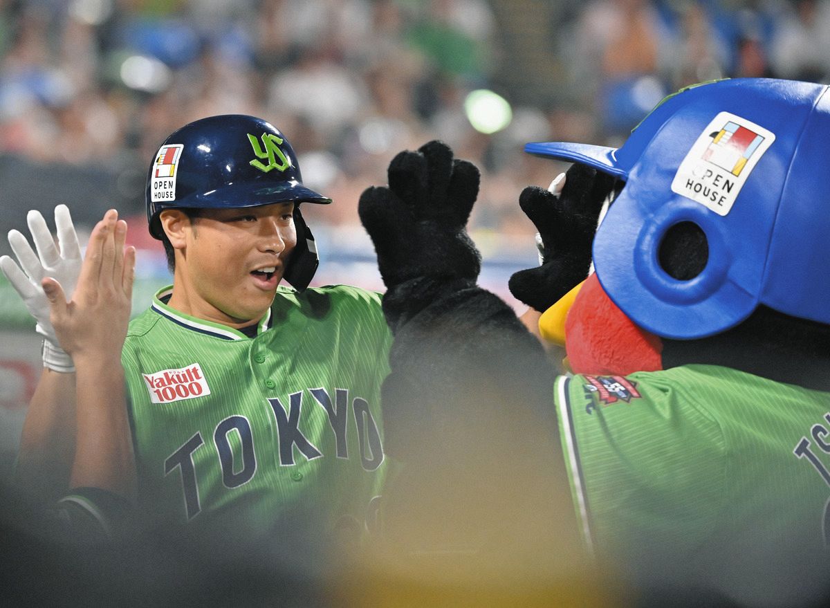 ヤクルト・北村拓己、古巣の巨人から移籍1号ホームラン「必死に打ち