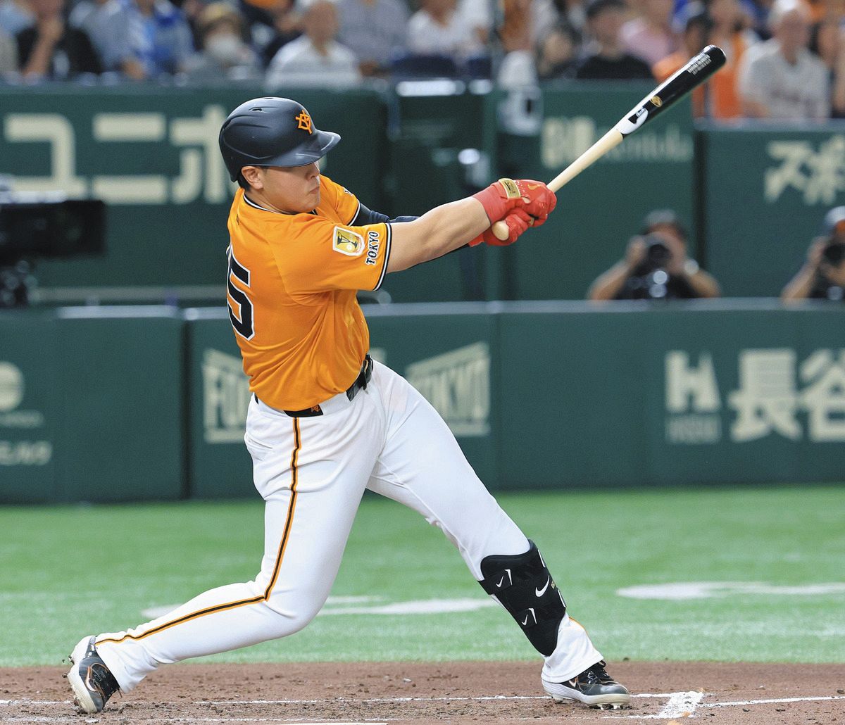 巨人・岡本和真、今季初の2試合連発となる5回先制ソロ！ 8年連続2