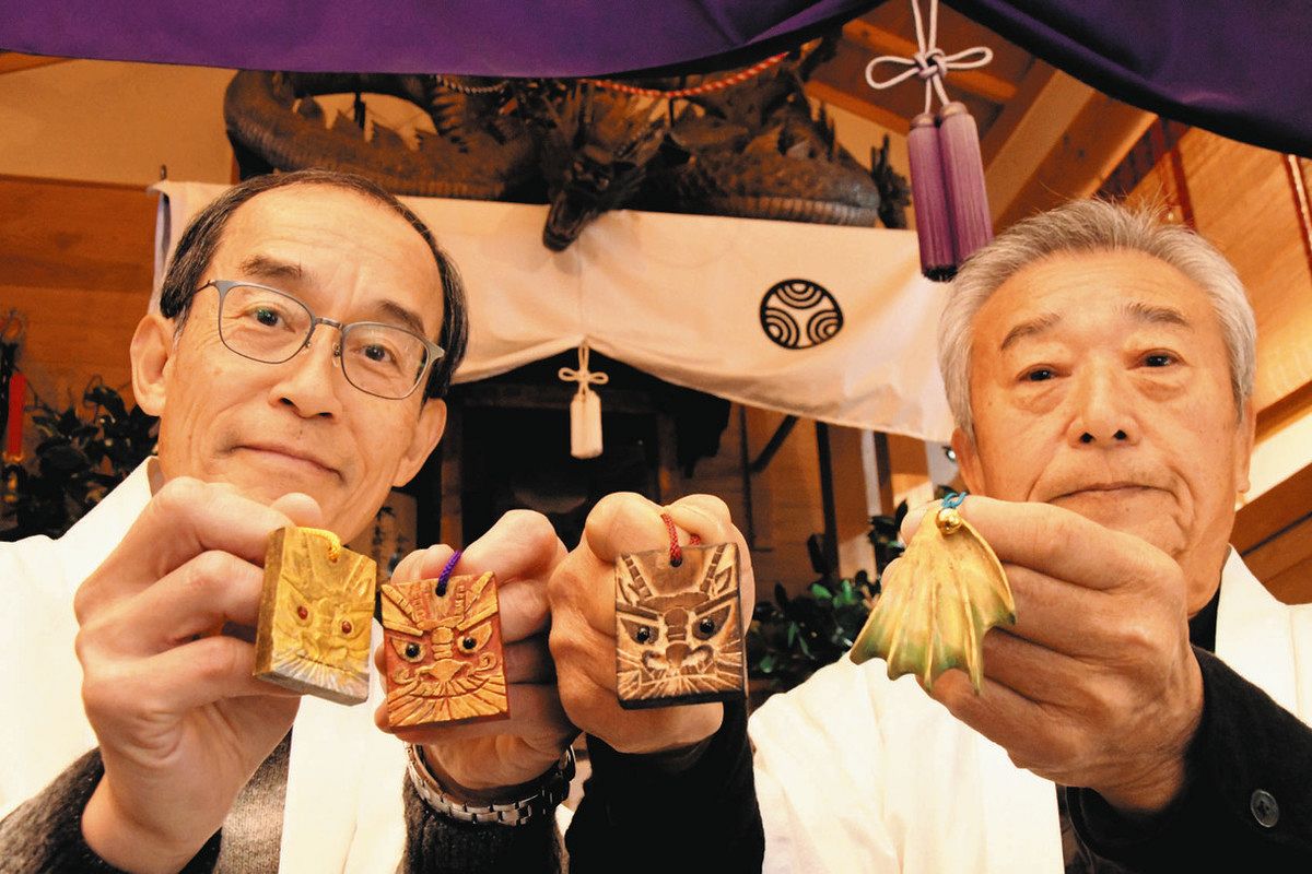 竜神の良い導き願う手彫りのお守り 西区・黒龍神社で授与：中日新聞Web